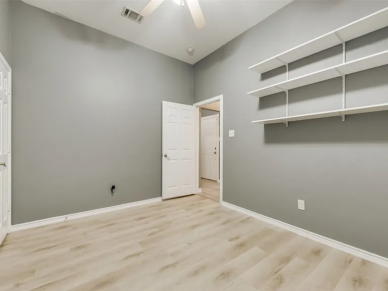 4403 New Meadow Dr — Photo 22
