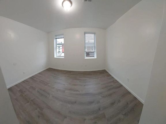 2nd image of 1417 Lenox Ave #2