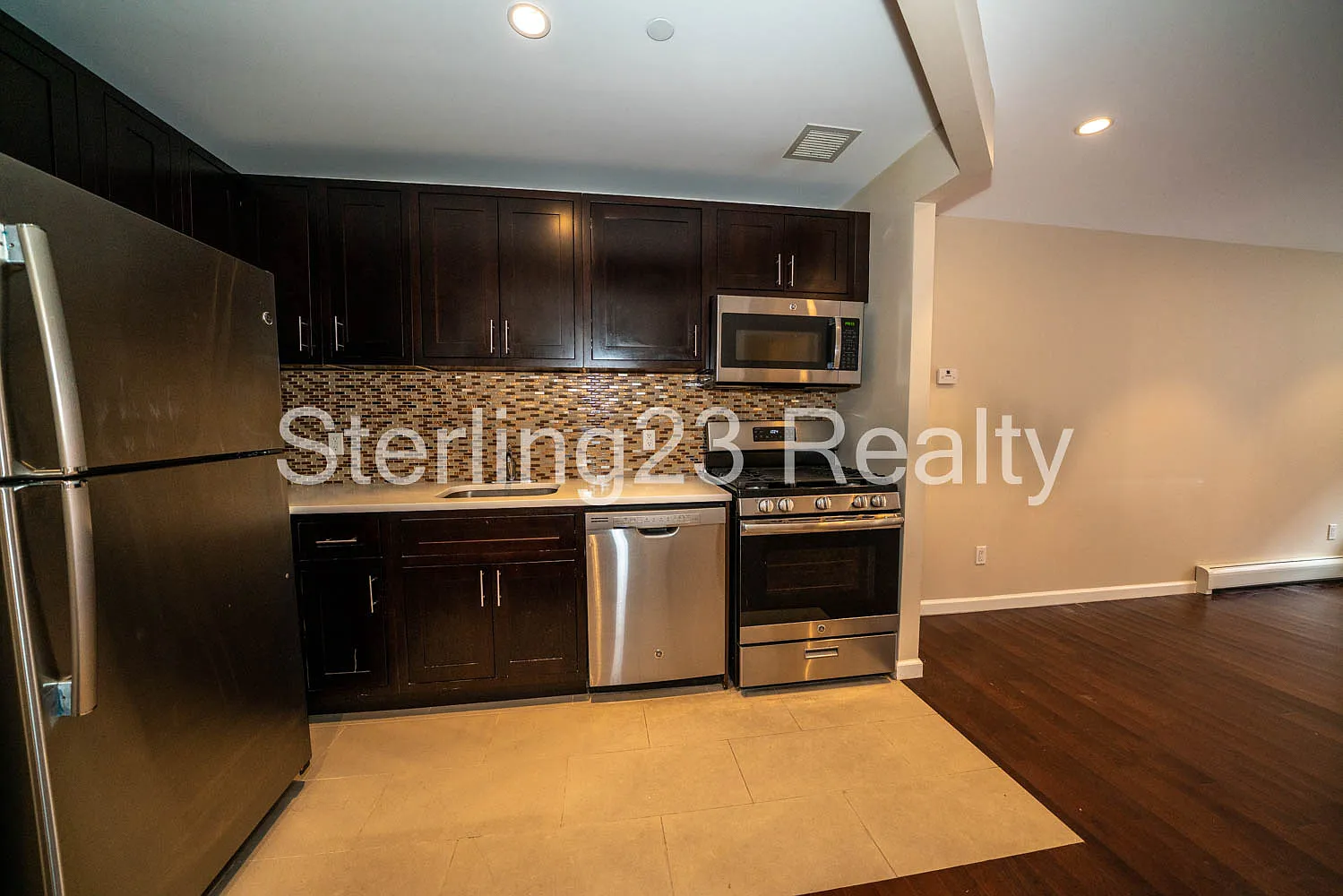 621 East 21st Street — Photo 2