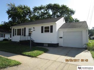 310 N 19th St, Beatrice, NE 68310