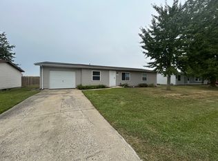 612 Margaret Ct, New Baden, IL 62265