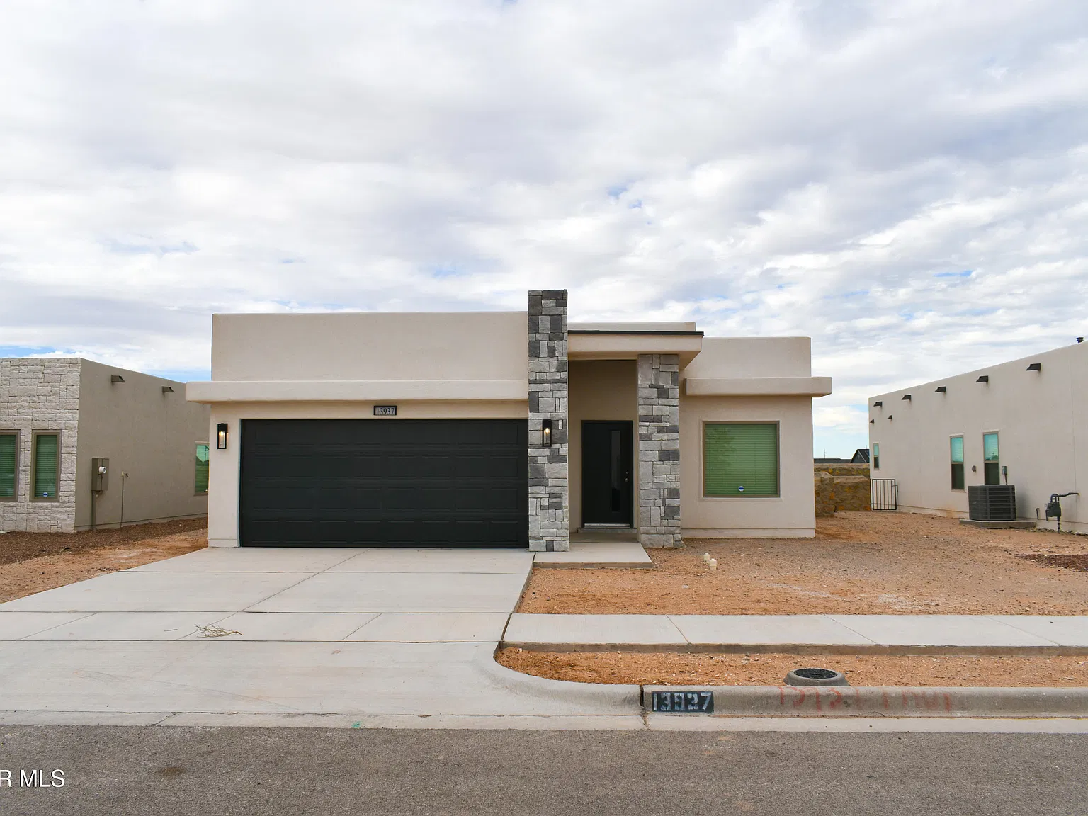 4 bed, 2.0 bath, 1531 sqft, $2,000 — Photo 1