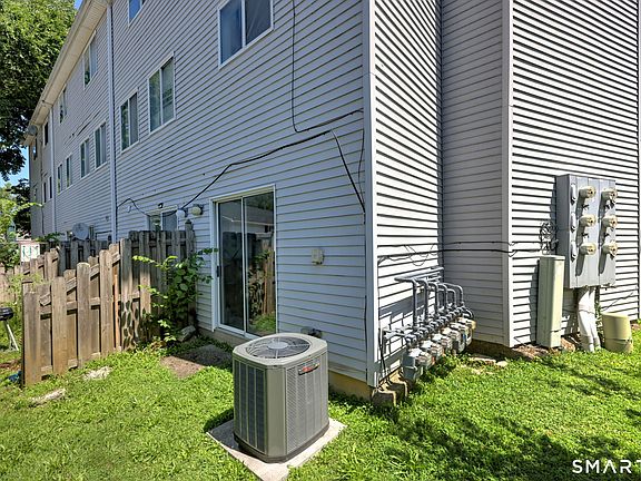4th image of 10 Hawthorne Avenue #12