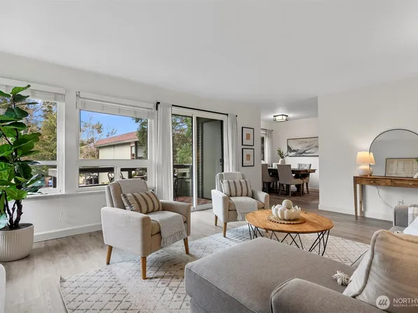 18906 8th Avenue NW #311, Shoreline, WA 98177