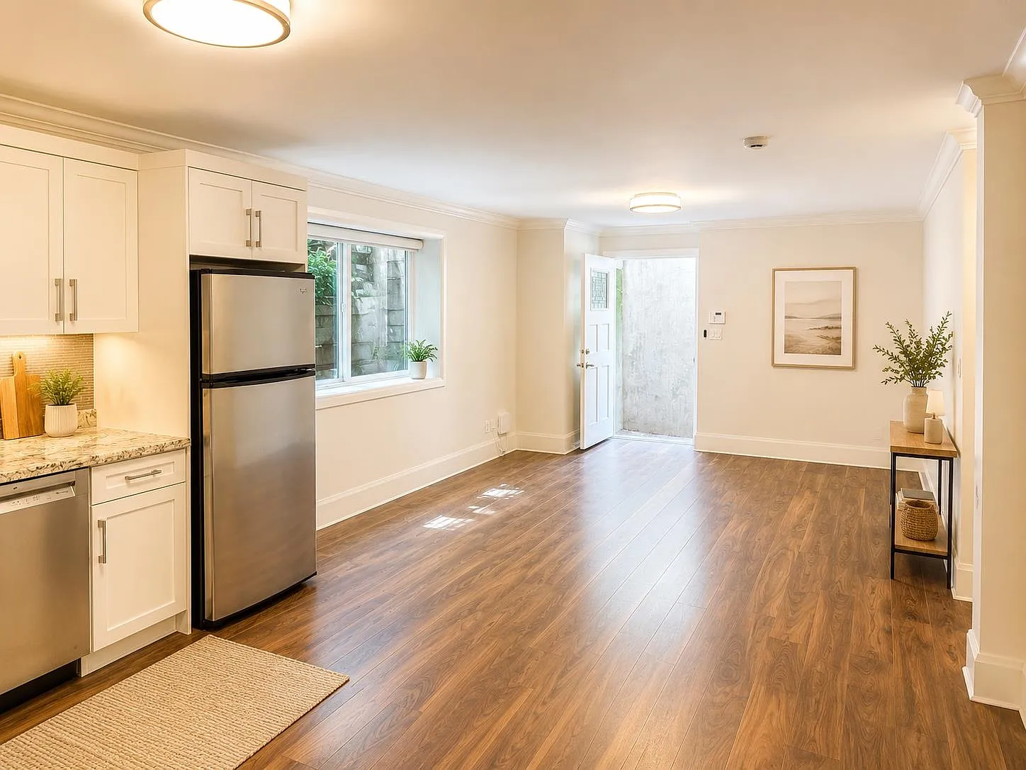 2 bed, 750 sqft, $2,600 — Photo 2