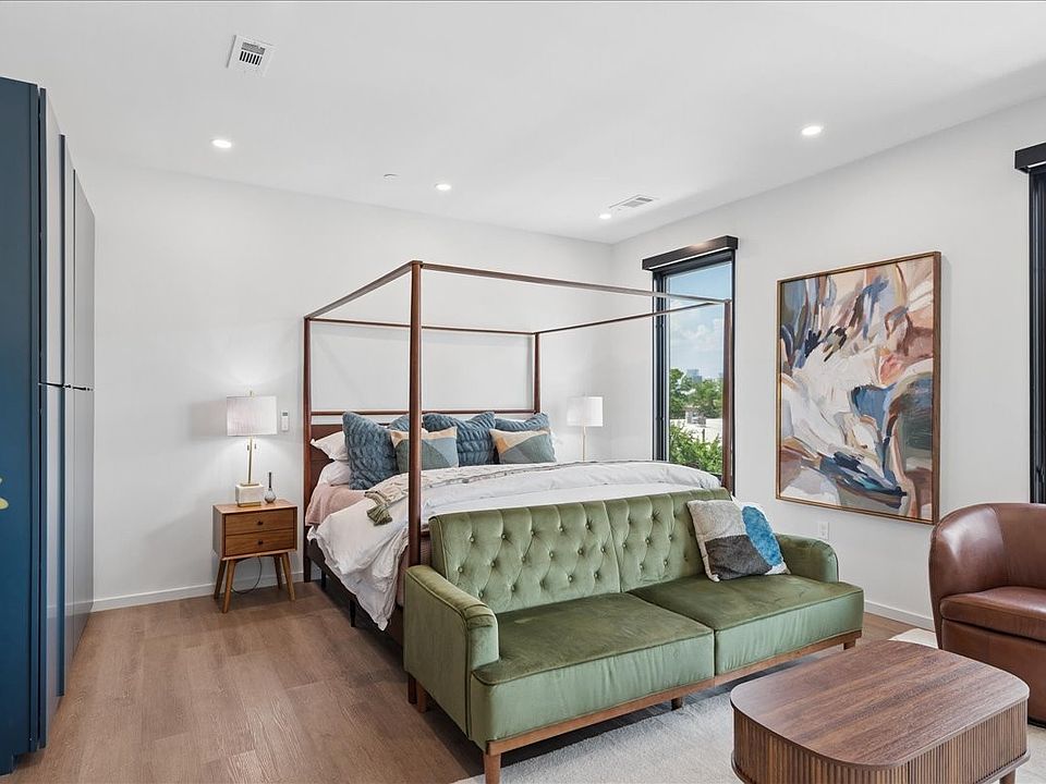 1st image of 500 Merritt Ave #309
