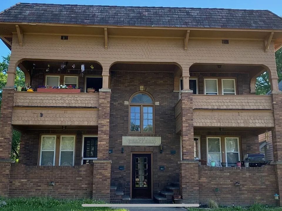 1st image of 64 E Woodland Ave