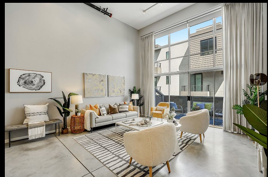 example of staging of similar unit