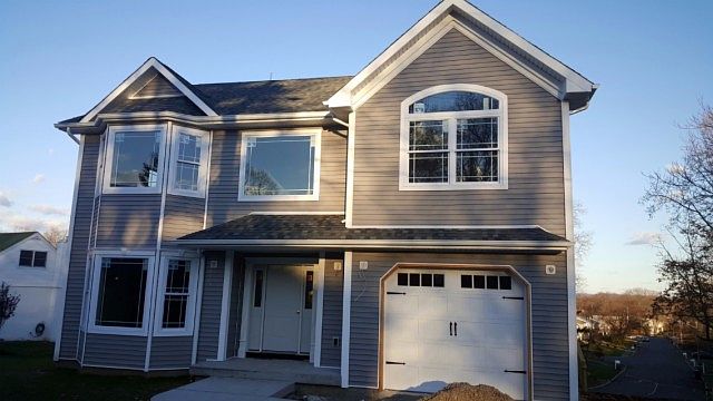 1st image of 35 Roman Acres Dr