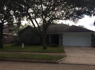 1028 Glenview Dr, Pearland, TX 77581