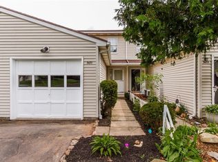 5671 Running Brook Rd, Farmington, NY 14425