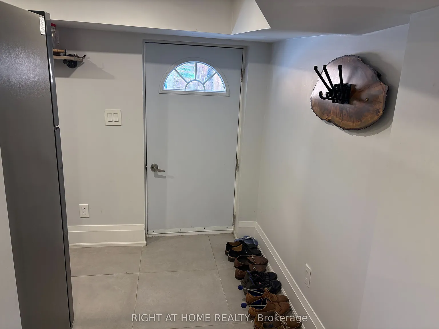 1 bed, $1,600 — Photo 3