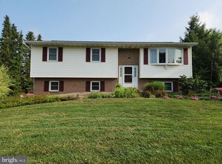 57 Pinewood Ave, Lititz, PA 17543