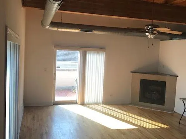 500 N Damen Ave APT 205, Chicago, IL 60622
