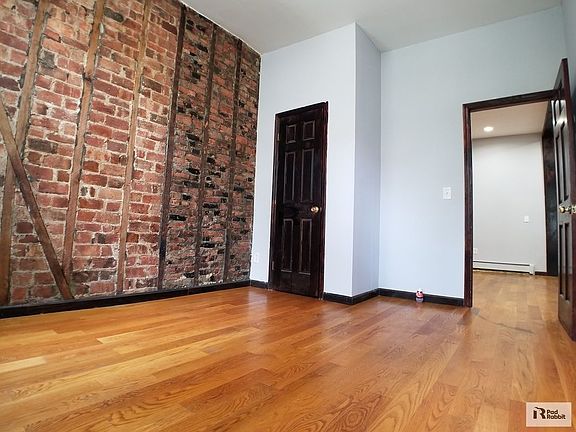 5th image of 901 Willoughby Ave #2RR