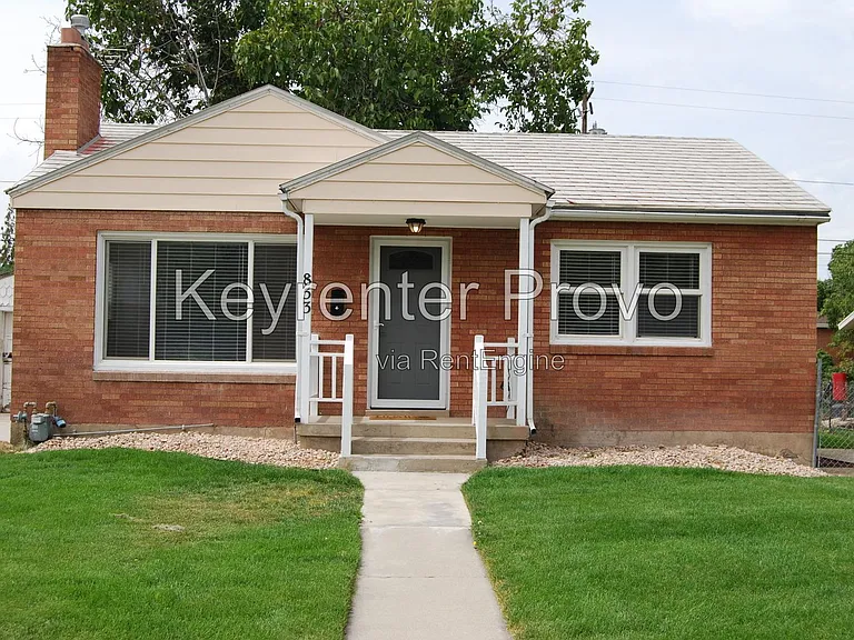 853 Memmo Dr #B — Photo 1