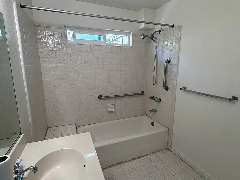 12032 Manor Dr #1 — Photo 8