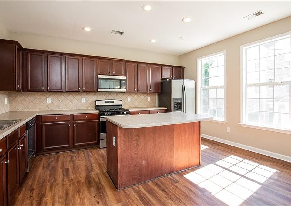 1st image of 4712 Creekside Villas Way