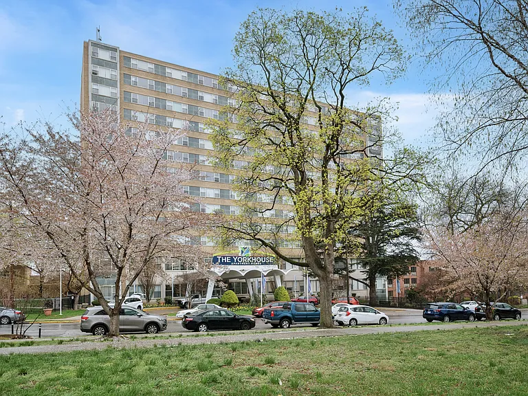 The York House 55 Plus — Photo 17