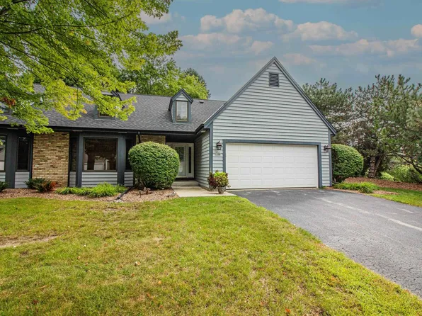 W52N106 Pioneer COURT #B, Cedarburg, WI 53012