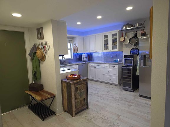 4th image of 9501 Sunrise Lakes Boulevard #305