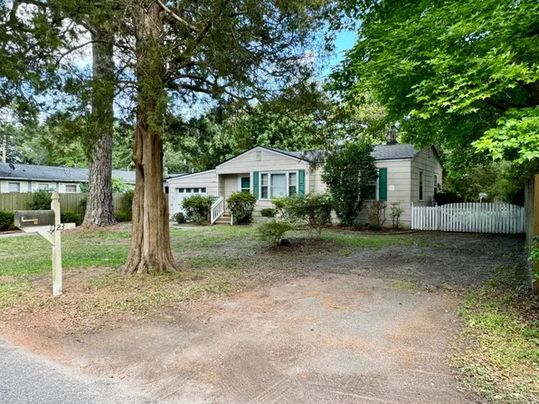1123 Melvin Dr, Hanahan, SC 29410