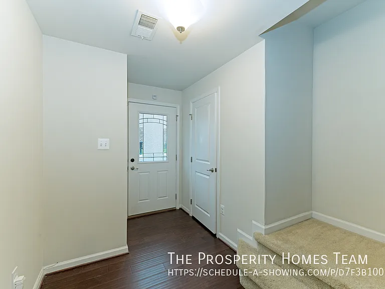 2744 Fredericksburg Rd — Photo 2