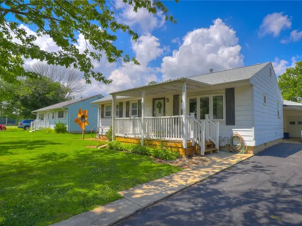 4210 E Cleveland Ave, Decatur, IL 62521