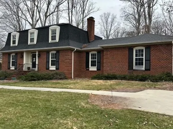 3511 Broadsword Rd, Winston Salem, NC 27104