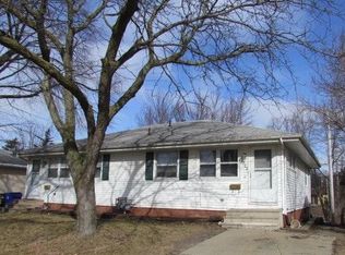 2724 D Ave NW, Cedar Rapids, IA 52405