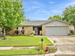 6409 Ridglea Dr, Watauga, TX 76148