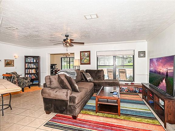 3rd image of 1761 W Beach Plum Dr