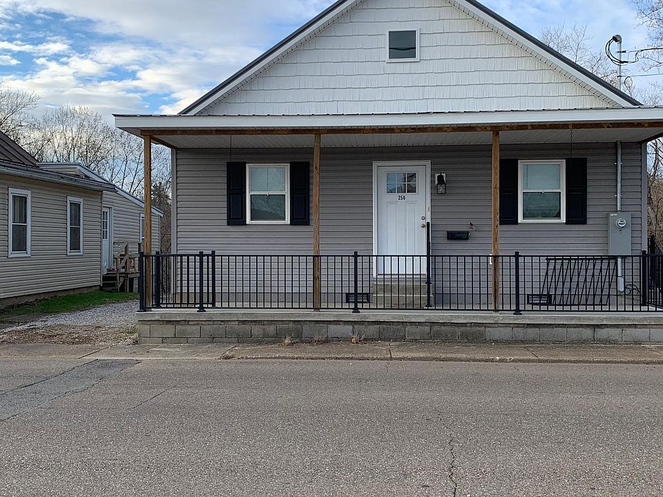 1st image of 250 4th Ave