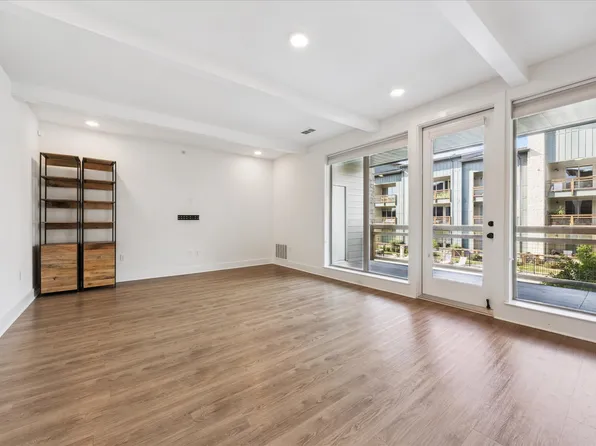 4704 Sunset Trl APT 3205, Austin, TX 78745