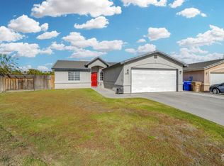1321 Dahlgren Ct, Bakersfield, CA 93306