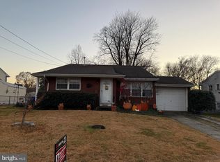 228 W Browning Rd, Bellmawr, NJ 08031