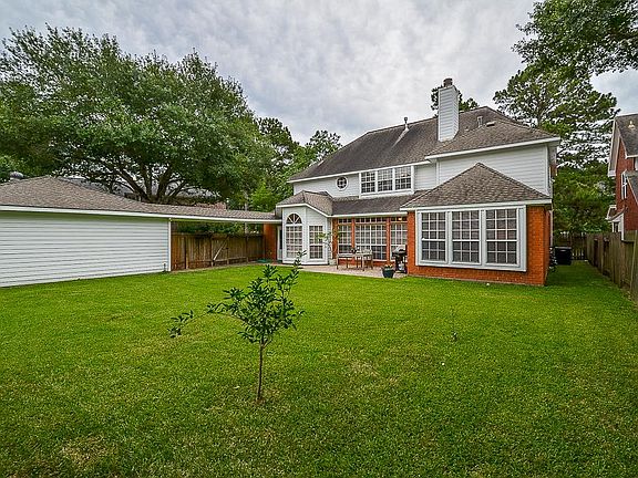 4th image of 18210 Spruce Creek Dr