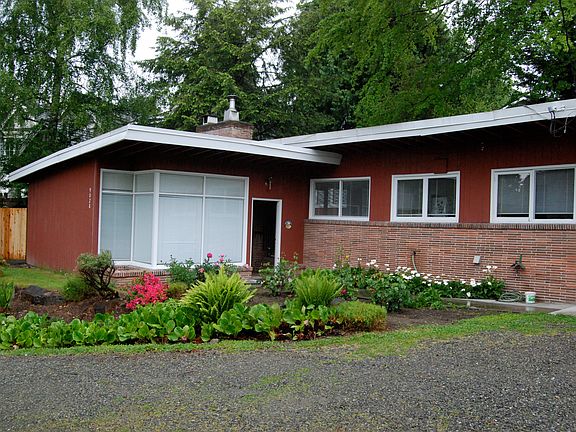 3rd image of 9028 NE 1st St