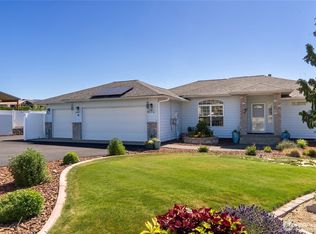 536 Hillcrest Circle Dr, Omak, WA 98841