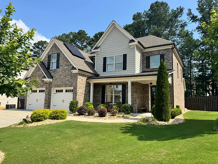 3126 Oxford Mill Ln — Photo 2