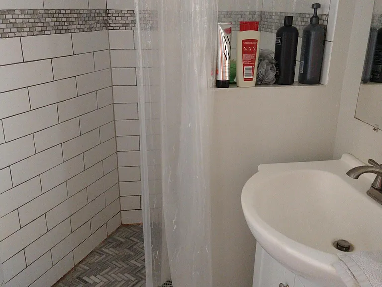 1187 Commonwealth Ave #8 — Photo 5