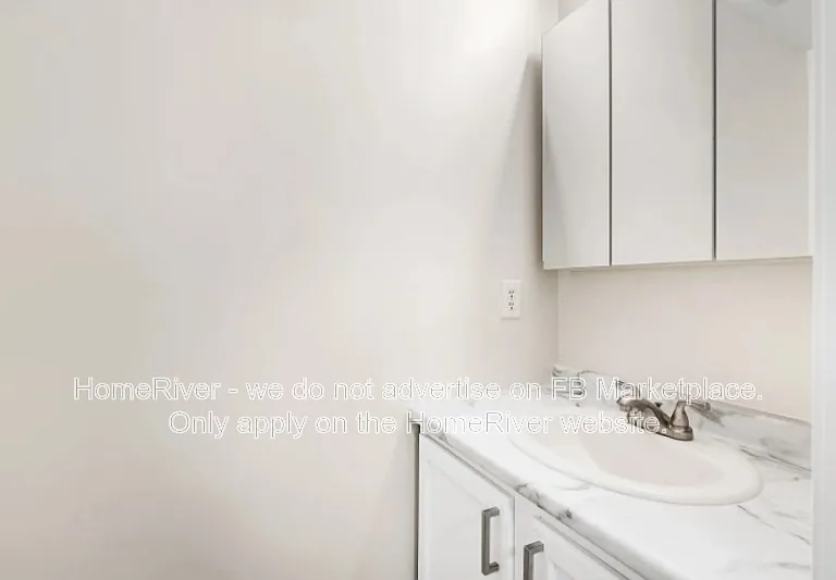 18 E Caven St — Photo 9