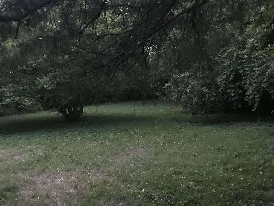 2nd image of 2903 N Branch Ct NE