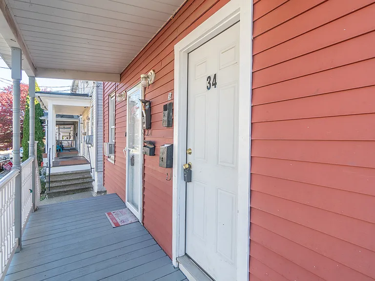 34-36 Bennett St #34A — Photo 18