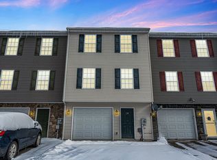 130 Eagle Dr, Maidsville, WV
