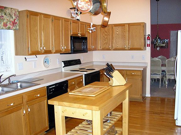 Kitchen looking at Diing room