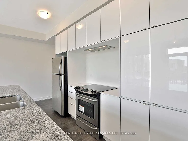 3191 Ernest Appelbe Blvd — Photo 14