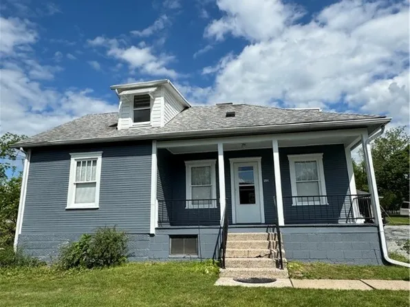 214 Dewitt Ave, Connellsville, PA 15425