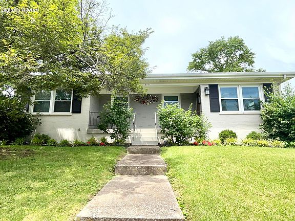 2nd image of 2101 Cypress Dr