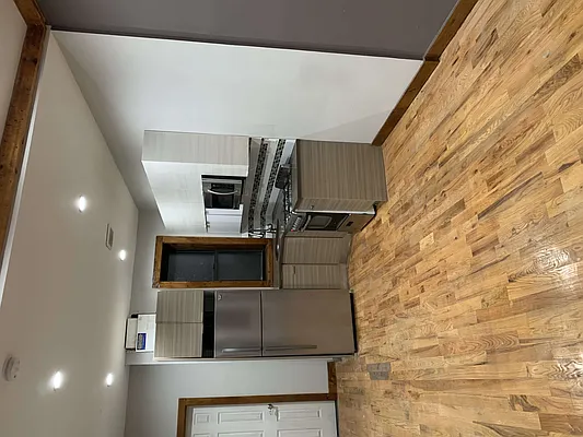 Rented by Midbrook Realty, LLC | media 14